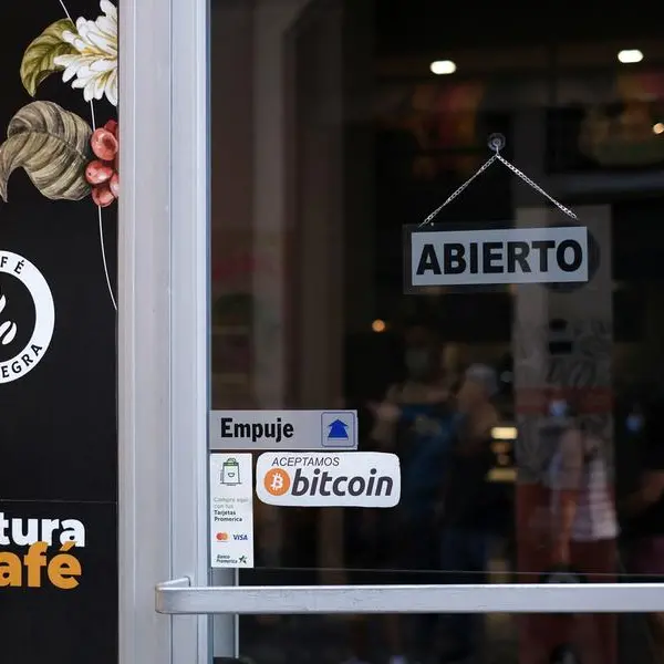 Crypto crash leaves El Salvador with no easy exit from worsening crisis