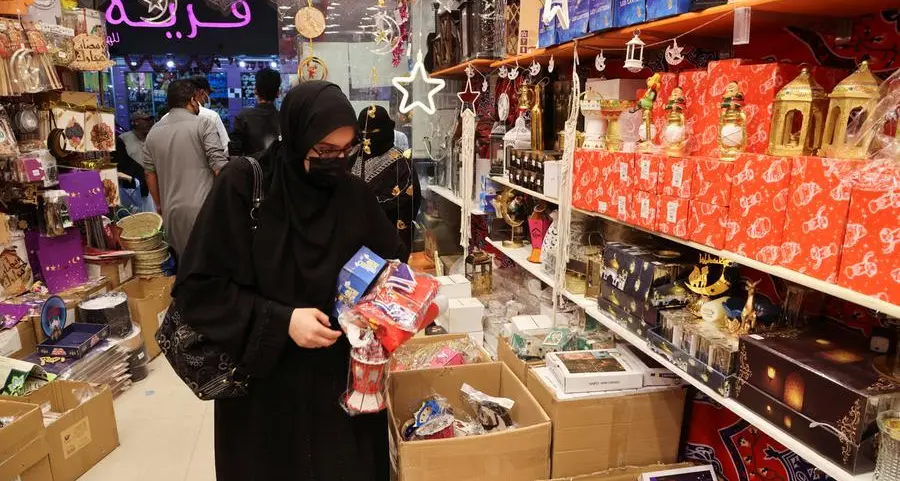 Saudi ministry issues nearly 2000 licenses for Ramadan sales season
