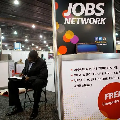 Low US weekly jobless claims assuage fears of labor market deterioration