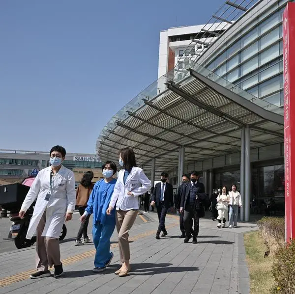 South Korea govt offers first compromise in effort to end doctors' strike