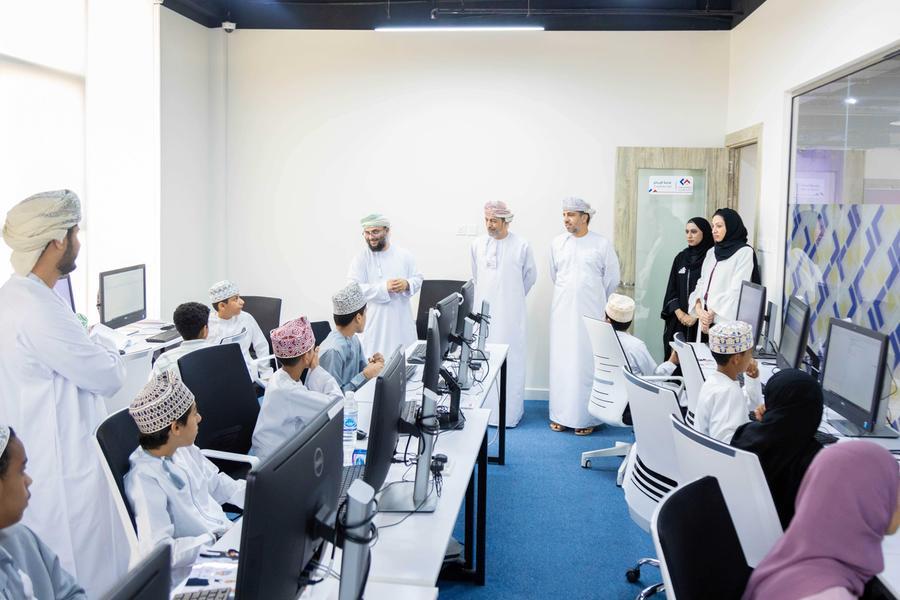 Code with Vodafone successfully concludes first phase of programme to nurture Oman’s next young coders
