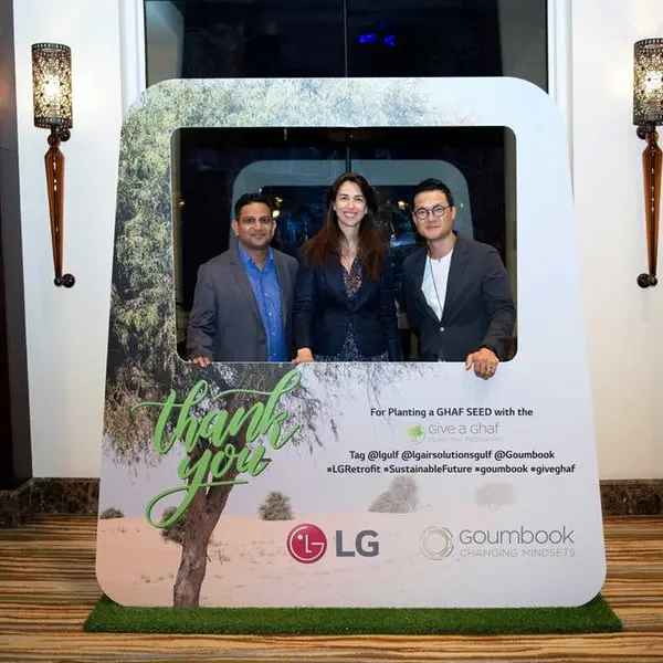 LG presents a breath of fresh air at its retrofit solutions seminar, planting a tree for each attendee