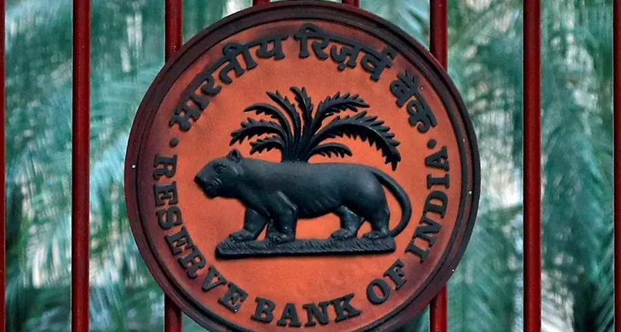 India's cenbank bars Kotak Mahindra Bank from taking on new customers