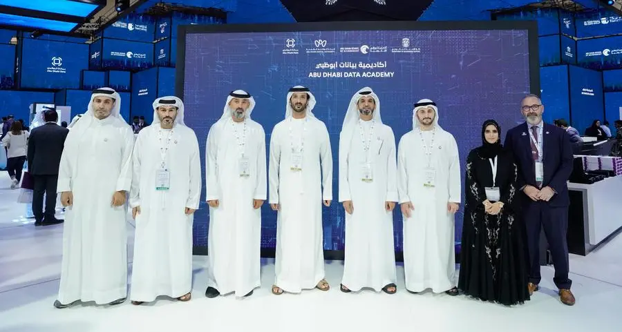 Abu Dhabi School of Government and Abu Dhabi Digital Authority launch Data Academy at GITEX Global 2022