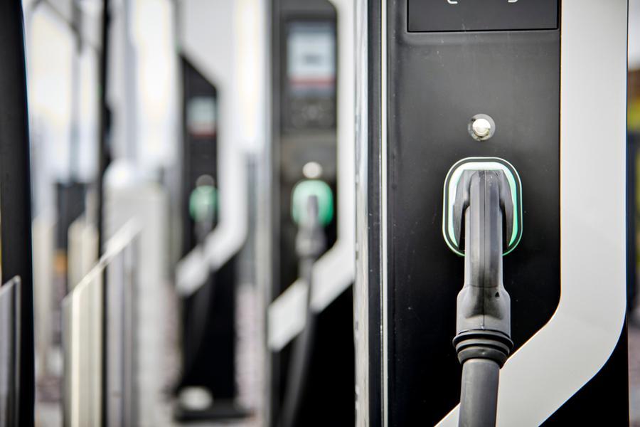 'Jordan advances green building agenda with new EV infrastructure code'