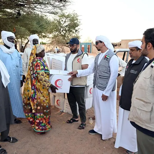 Emirati humanitarian team continues distribution of food parcels in Chad
