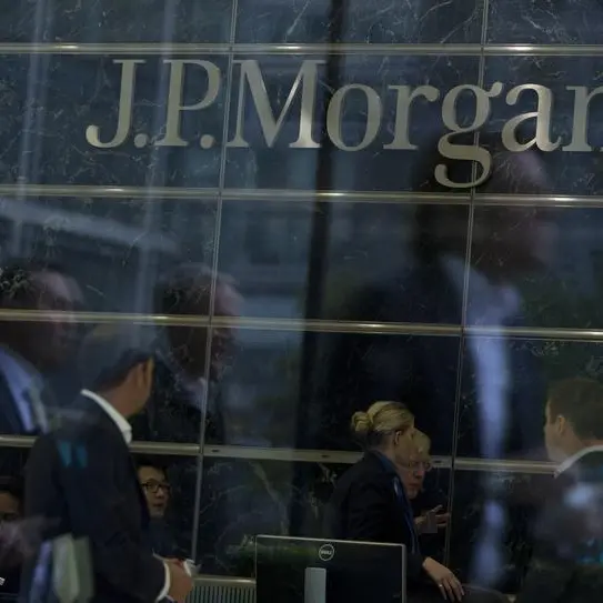 JPMorgan beats profit estimates on investment banking boost