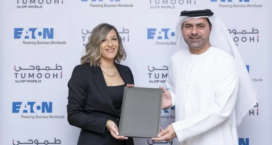 إيتون ومجموعة موانئ دبي العالمية \"دي بي ورلد\" توقعان مذكرة تعاون