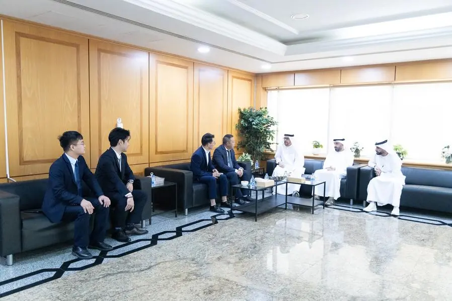 Ajman Chamber receives a delegation from the Gulf Chinese Trading Corporation