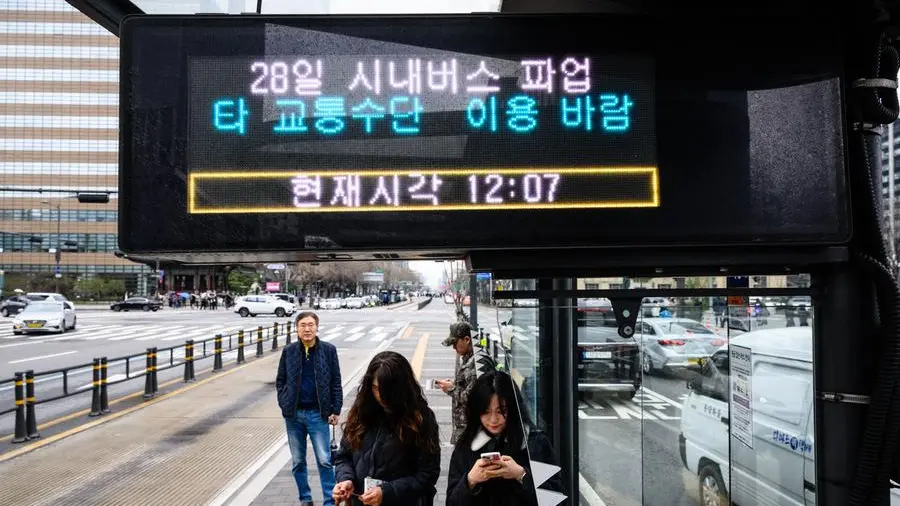 Seoul bus drivers' strike ends with wage agreement