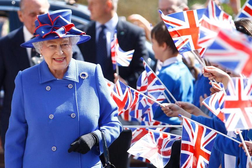 Queen Elizabeth II dancing with Prince Philip Stock Photo - Alamy