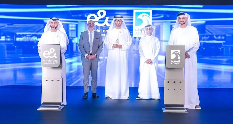 ADNOC and e& to build the energy industry’s largest private 5G wireless network