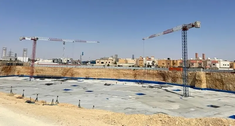 Raimondi deploys six flat-top cranes at Sharjah community project site