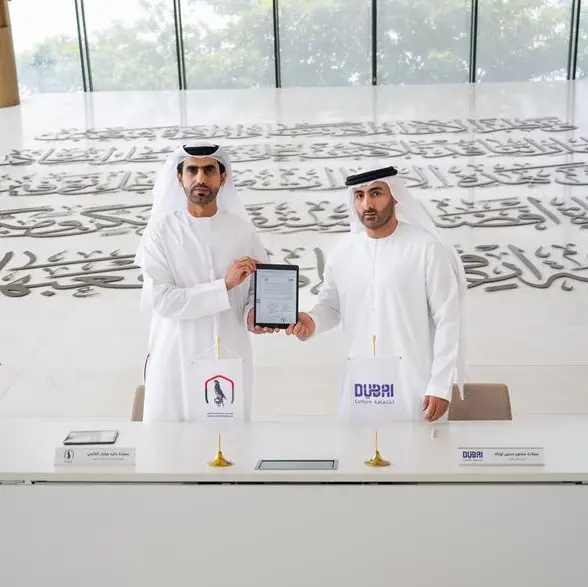 Dubai Culture and UAE Falcons Federation join hands to preserve Emirati heritage