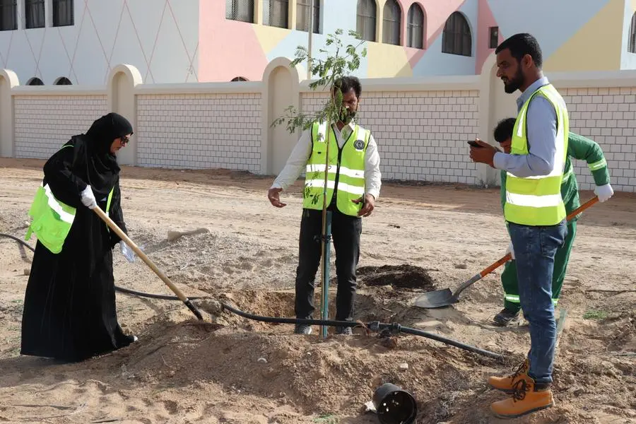 <p>EEG plants 500 saplings under &quot;For Our Emirates We Plant&quot; programme in Abu Dhabi</p>\\n