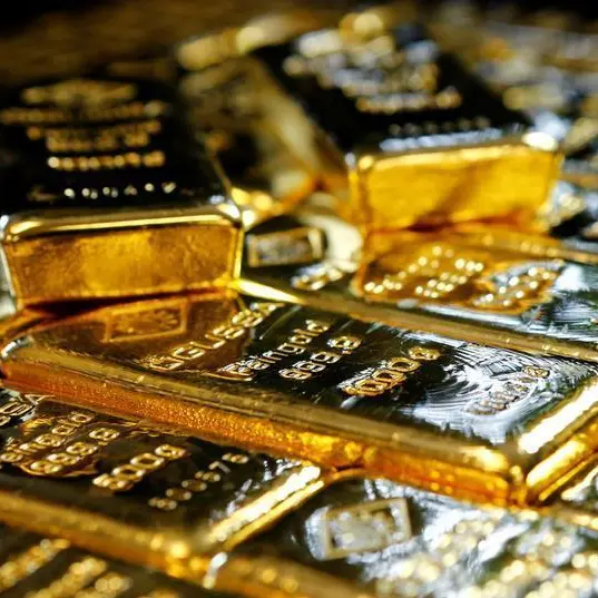 Gold prices steady as lower yields counter stronger dollar
