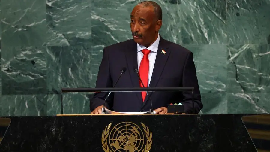 السودان: البرهان ينهي تكليف 5 وزراء