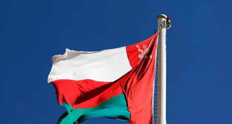 إنفوجرافك: عُمان تتوقع عجز بـ 1.3 مليار ريال في موازنة 2023 بعد فائض في 2022