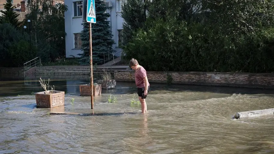 Ukraine evacuates thousands after key dam destroyed
