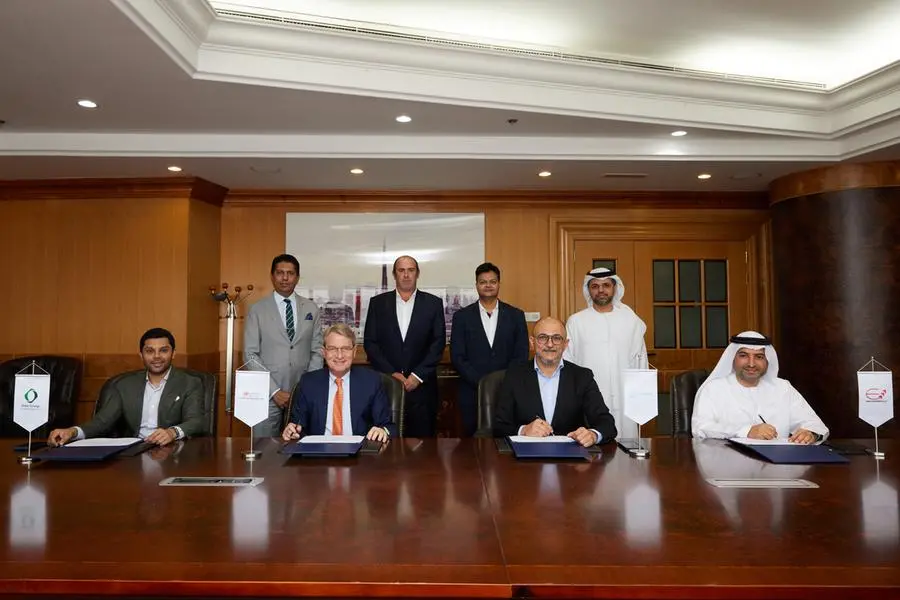 Three Eight Six Holdings LTD and B.Grimm Power PCL agreement signing ceremony. Image Courtesy: Three Eight Six Holdings LTD