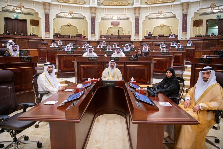 Sharjah Consultative Council discusses policies of Commerce & Tourism ...