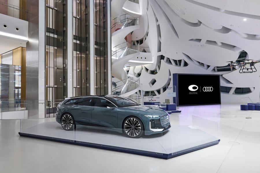 The new Audi A6: the car of many talents in the business class