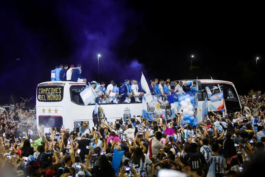 First Argentina friendly since their World Cup triumph sells out in ticket  frenzy