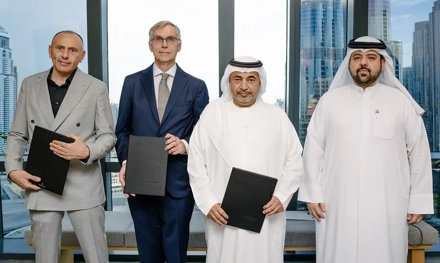 From left to right: Dr. Shadi Jabari; Marc Verbruggen, CEO of Emirates Biotech; Shaikh Suhail AliSaeed Rashed Al-Maktoum and Hasan Hadi Saad Khalaf at Emirates Biotech headquarters in Dubai.