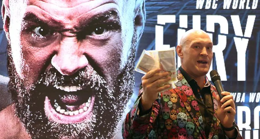 Fury injury forces postponement of title fight with Usyk