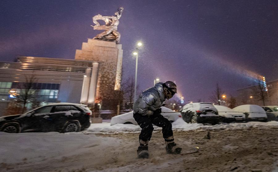 Temperatures In Siberia Dip To Minus 50 Celsius As Record Snow Blankets   Russia Weather 