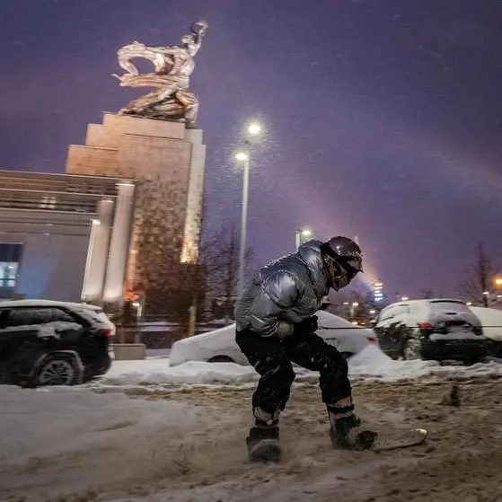 Temperatures in Siberia dip to minus 50 Celsius as record snow blankets Moscow