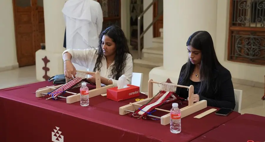 Ooredoo Kuwait collaborates with Al-Sadu Society to host a Sadu weaving workshop for young Kuwaitis