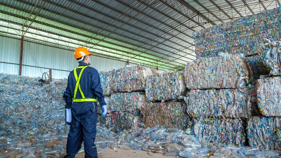 Jordan's ministry signs deal to promote waste sorting, recycling
