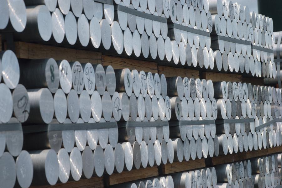 Gulf smelters in overseas drive to expand market share