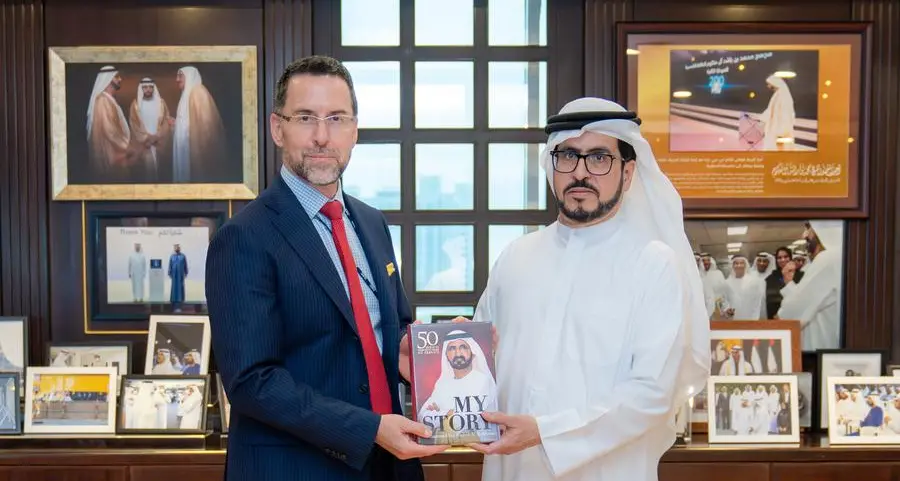 هيئة كهرباء ومياه دبي والقنصلية الكندية تبحثان التعاون في مجال الطاقة النظيفة والابتكار الرقمي