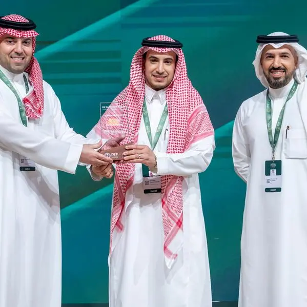 \"عِلم\" تحصد جائزة الثقافة المؤسسية ضمن منتدى شركاء صندوق الاستثمارات العامة 2026