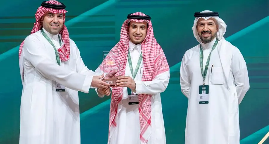 \"عِلم\" تحصد جائزة الثقافة المؤسسية ضمن منتدى شركاء صندوق الاستثمارات العامة 2026