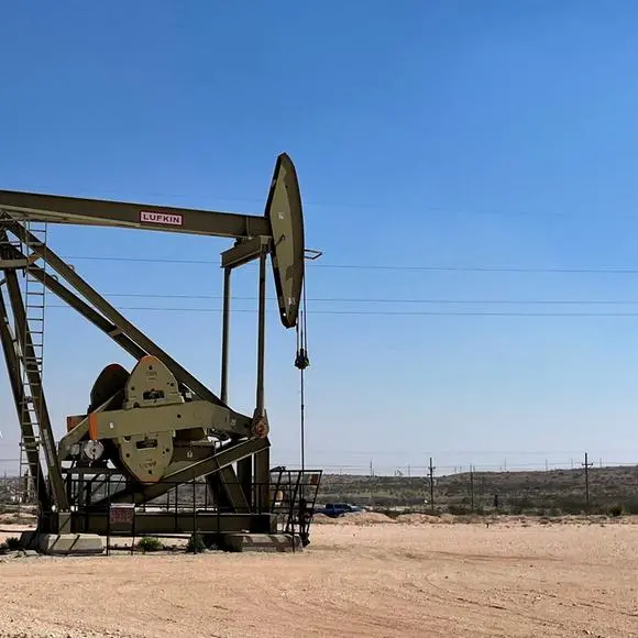 Oil dips on pending Kurdistan supply resumption