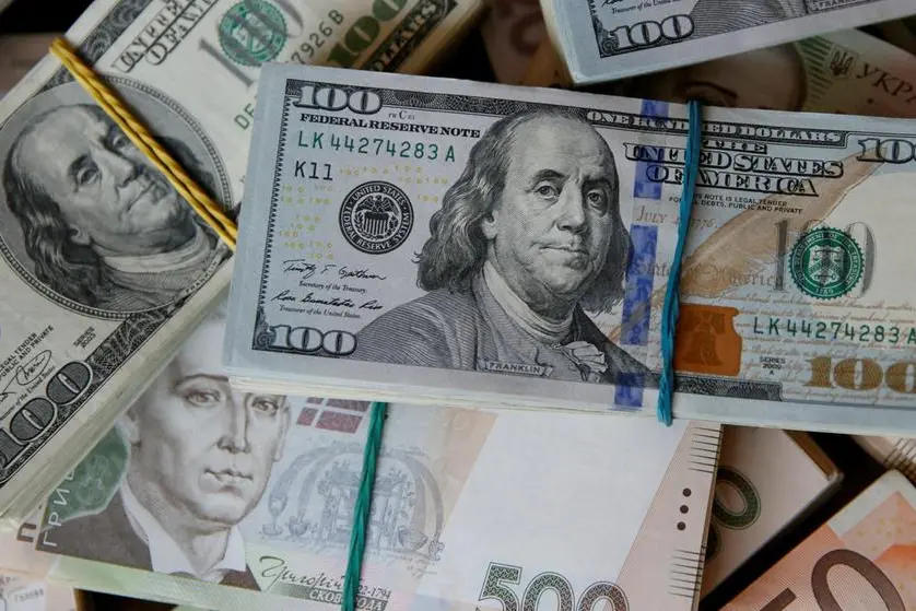FILE PHOTO: U.S. dollar, euro and Ukrainian hryvnia banknotes are seen in this picture illustration created in Kyiv, Ukraine, October 31, 2016. REUTERS/Valentyn Ogirenko/Illustration. , Reuters