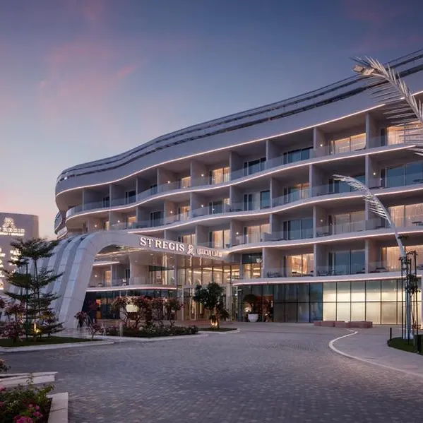 مانويل ليفونيان مديرًا عامًا جديدًا لمنتجع سانت ريجيس الموج مسقط