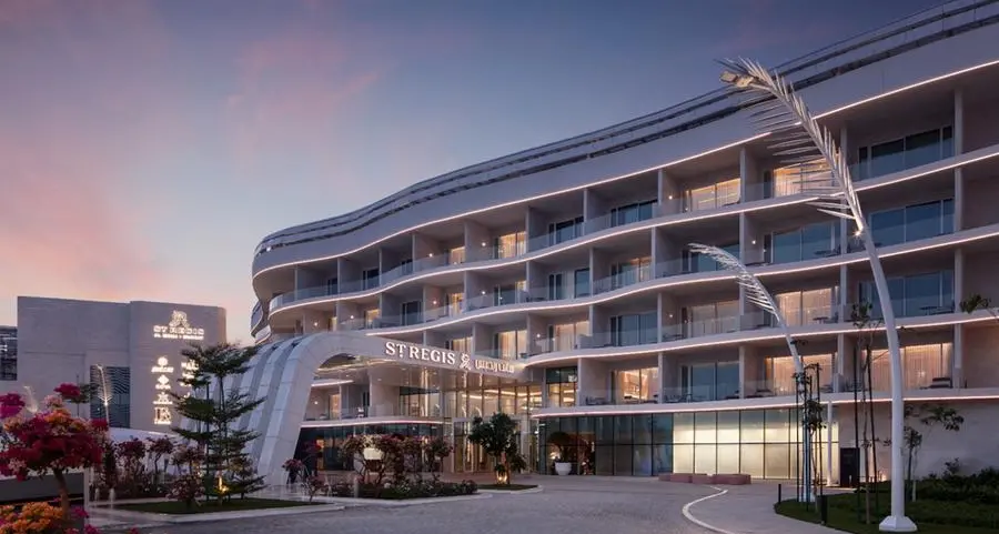 مانويل ليفونيان مديرًا عامًا جديدًا لمنتجع سانت ريجيس الموج مسقط