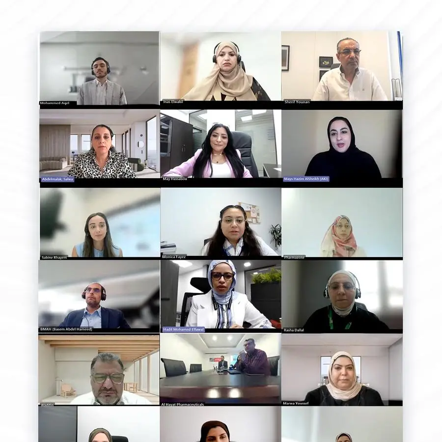 مجلس متعاملي \"الإمارات للدواء\" يناقش تطوير خدمات الموافقات التسويقية وتعزيز إشراك المتعاملين