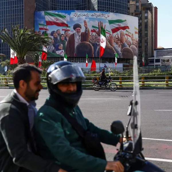 Trump says Iran can phone if it wants to talk; Iranian minister heads to Russia