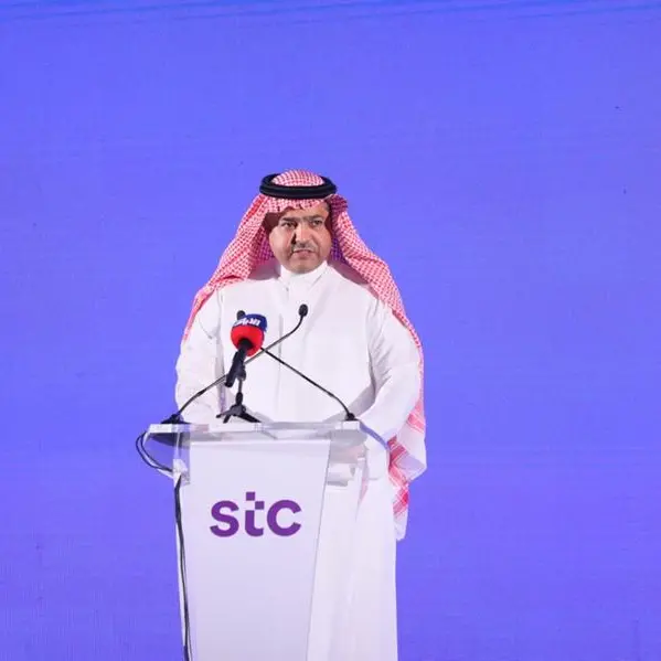 stc تدشن مشروعي الكابل البحري \"2 أفريقيا بيرل\" ومجمع مركز البيانات المحايد