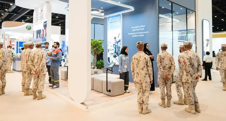 EGA receives 900 applications from young Emiratis at National Service Career Fair