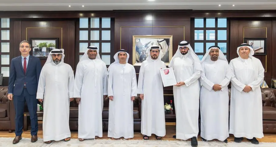 هيئة كهرباء ومياه دبي تحصد جائزة \"أفضل صفقة في الشرق الأوسط وإفريقيا لعام 2024\" عن مشروع محطة حصيان لتحلية المياه