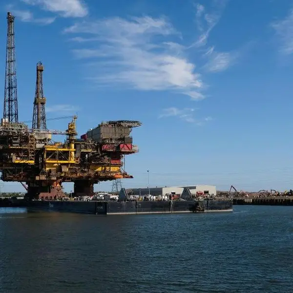 Prices ease as ample supply offsets cold weather outlook