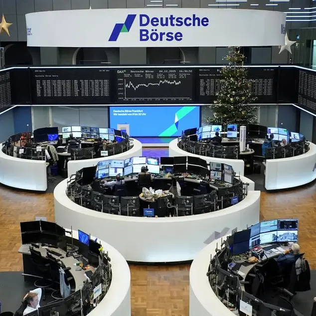 European shares on track for weekly gains; US inflation in focus