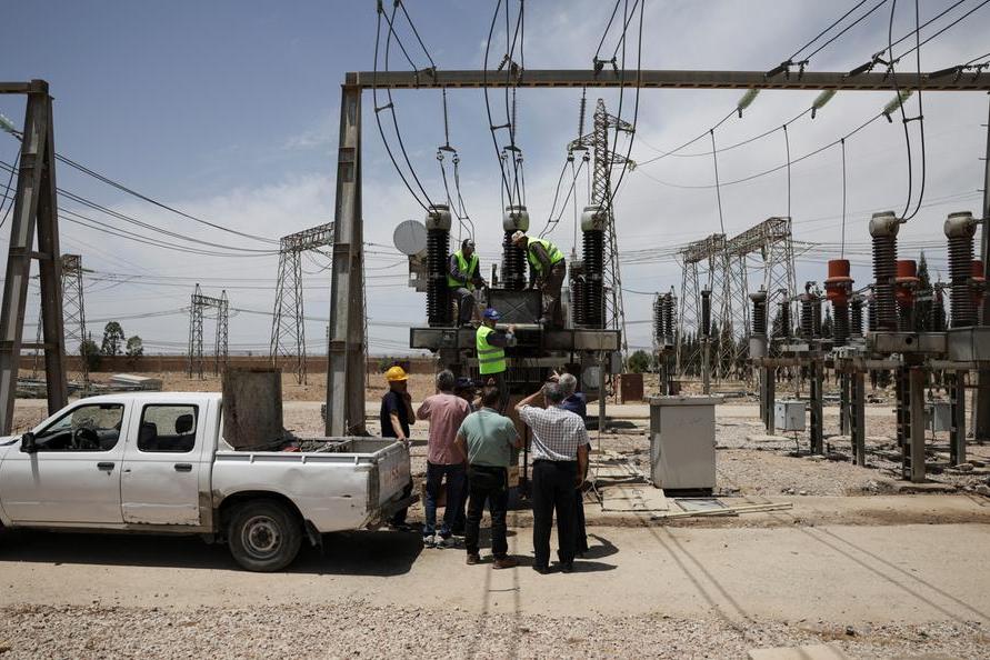 Syria suffers from sharp power gap