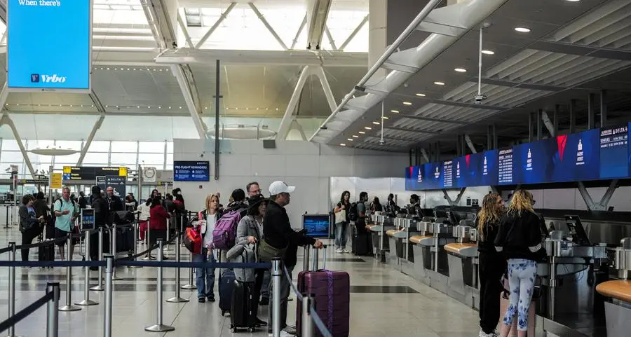 US flight delays, cancellations accelerate as air traffic controller shortages surge